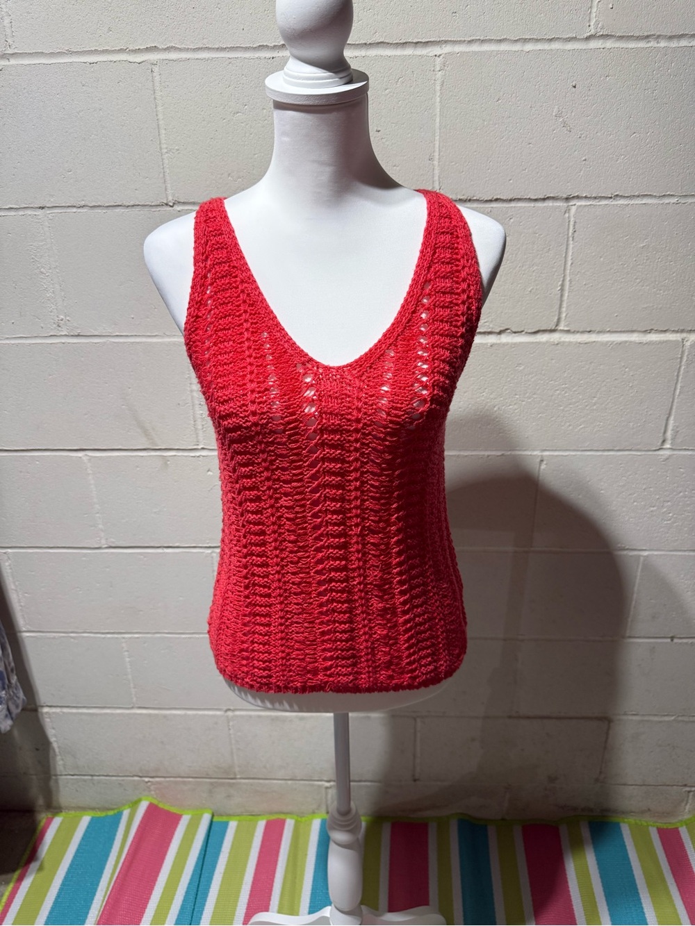 Universal Thread Red Crochet V-Neck Tank